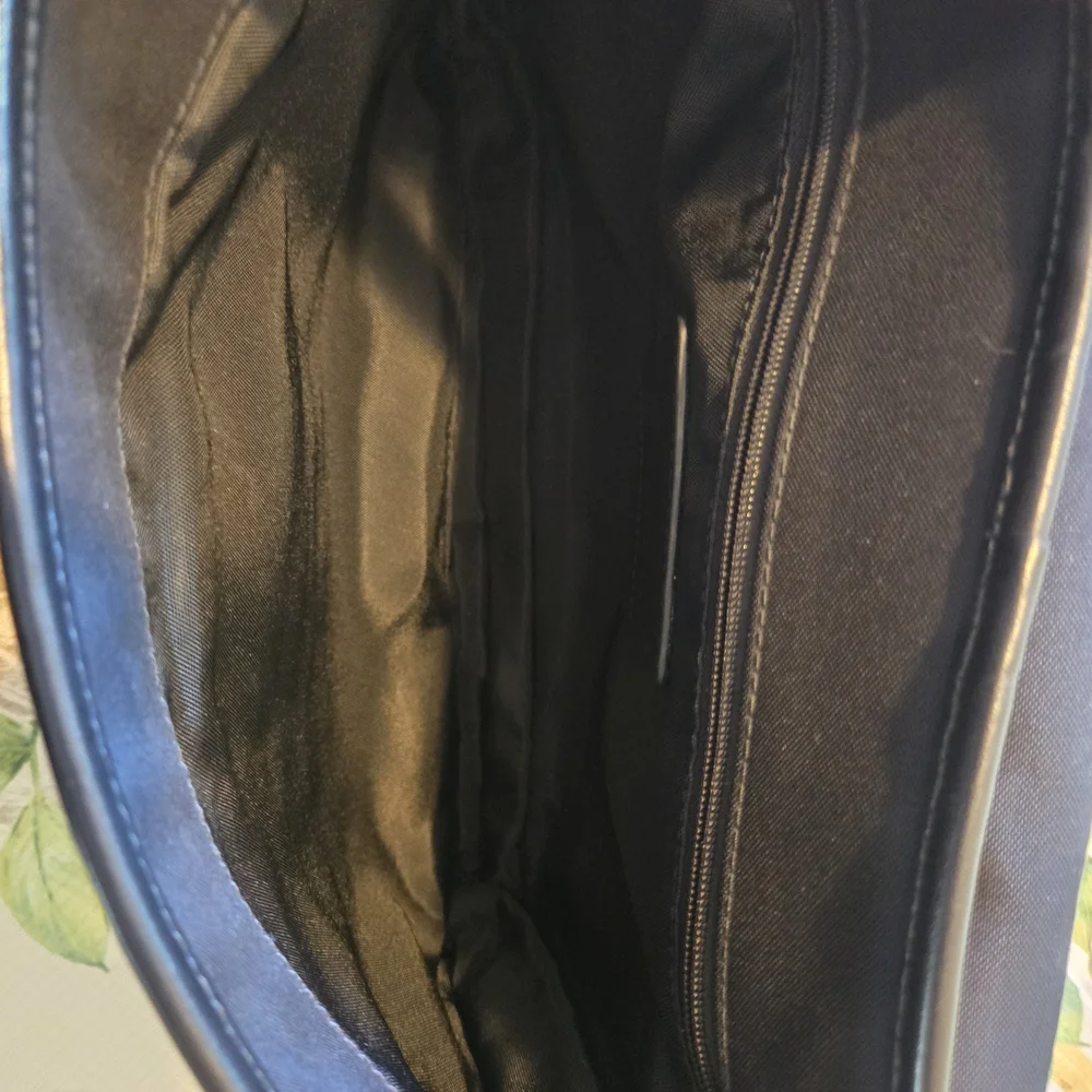 Coach Black Leatherware Men's Bag - Picture 10 of 16